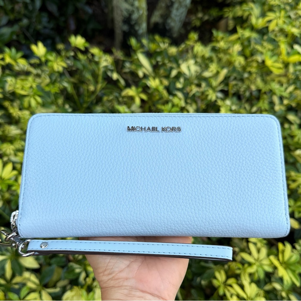 Michael Kors Jet Set Travel LG Continental Wallet Wristlet Pale Ocean - Picture 1 of 14